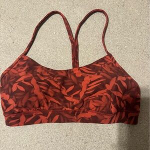 Lululemon flow y bra spray leaf fireside red multi